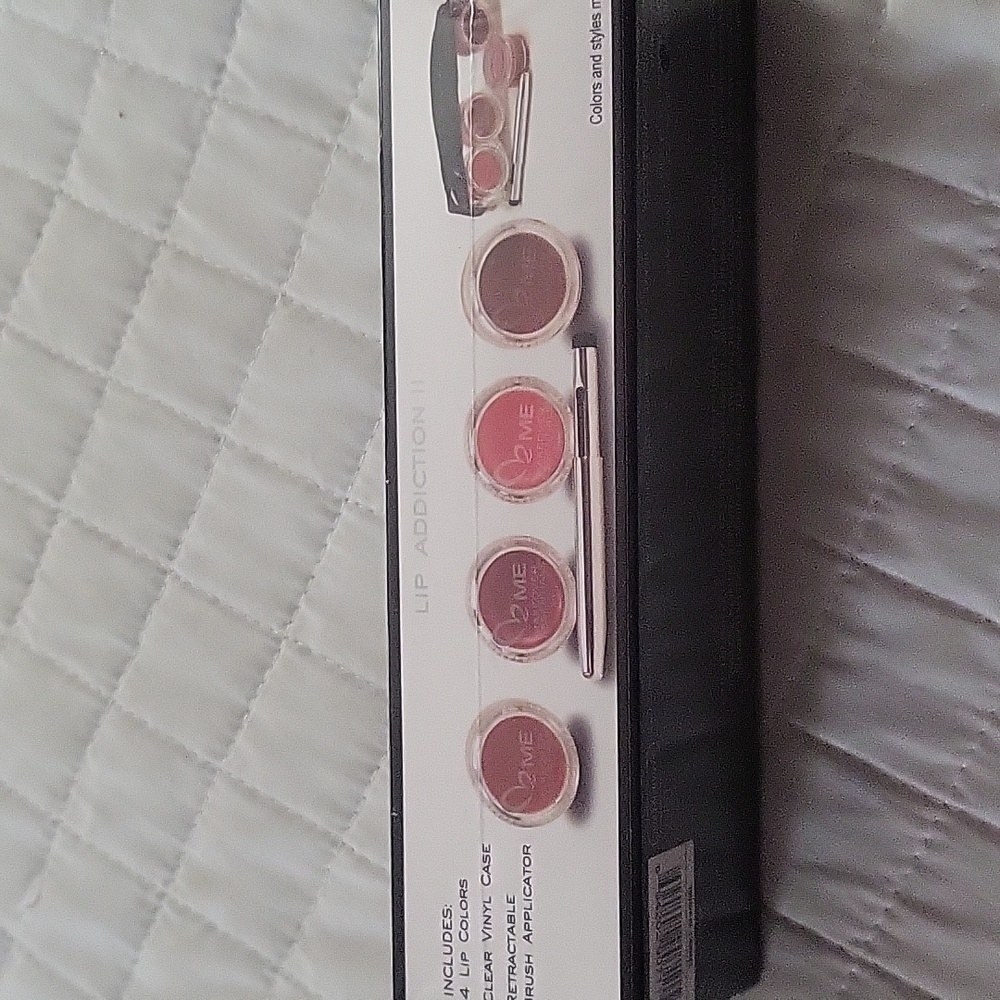 Makeup - Picture 8 of 9